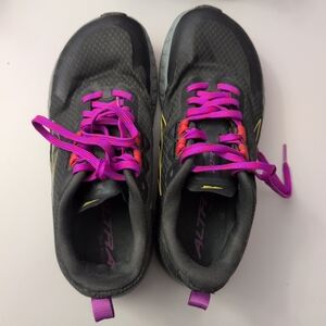 Altra Rail Running Outroad Women's Sneakers - Black with Purple Laces Size 9